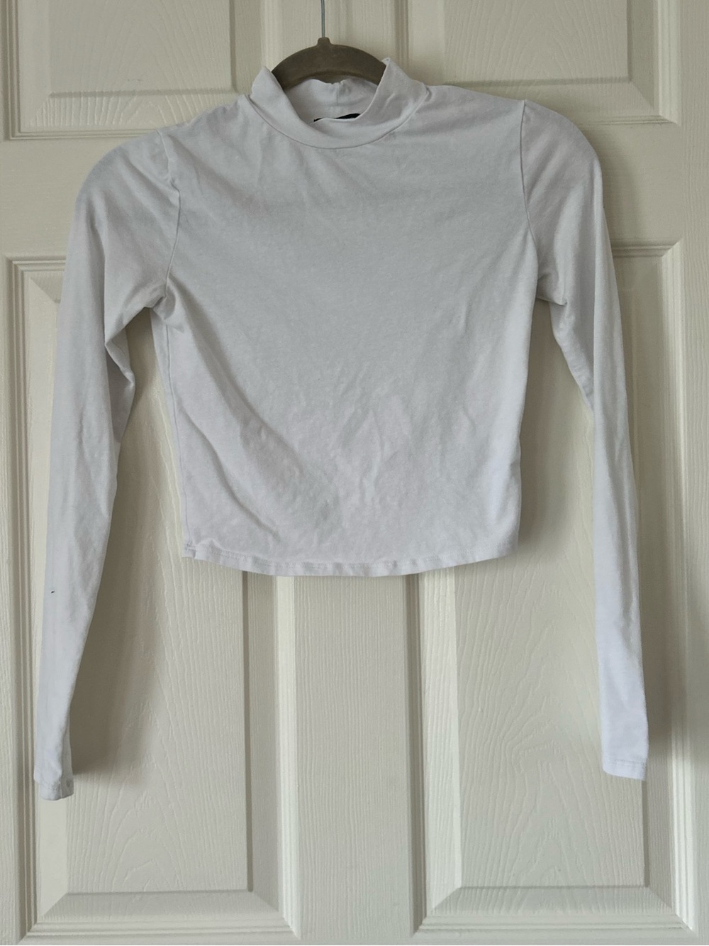 Fashion Nova White Mock Neck Crop Top Long Sleeve Slim Fit Women's L